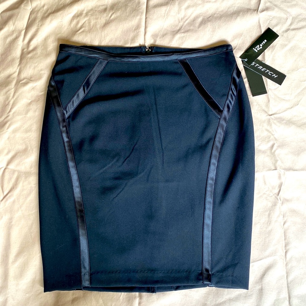 Black mini pencil skirt